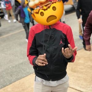 Meet your Posher, Angelo